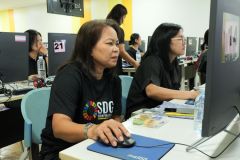 25690626-training-052