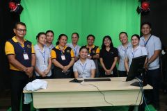 ผู้มาเยี่ยมชมสำนักหอส